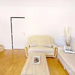 Apartament Diva By Interhome