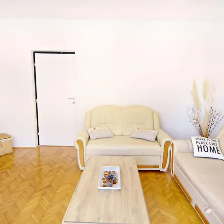 Apartamento Diva By Interhome
