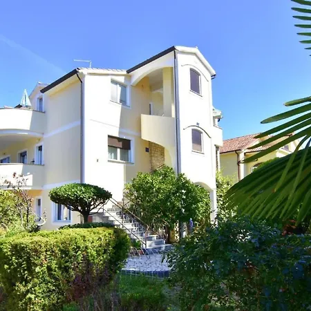 Apartamento Diva By Interhome